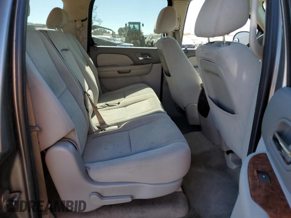 2008 Chevrolet Suburban LTZ with VIN 3GNFC16J18G172933, listed as a Copart auction lot 76124934 with 156,089 mi miles and Salvage Title. Bid and sale history available at carsss.com. Image 11.