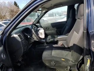 2007 Chevrolet Colorado LT w/1LT with VIN 1GCDT13E978128917, listed as a Copart auction lot 46295175 with 410,694 mi miles and Clean Title. Bid and sale history available at carsss.com. Image 7.