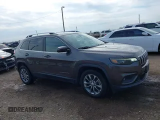 2019 Jeep Cherokee Latitude Plus with VIN 1C4PJLLB4KD403310, listed as a IAAI auction lot 41691832 with 72,398 mi miles. Bid and sale history available at carsss.com. Image 13.