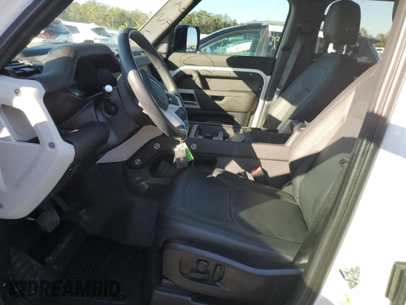 2024 Land Rover Defender S with VIN SALEJ7EU6R2309909, listed as a Copart auction lot 82152564 with 4,446 mi miles and Non repairable. Bid and sale history available at DreamBid. Image 7.