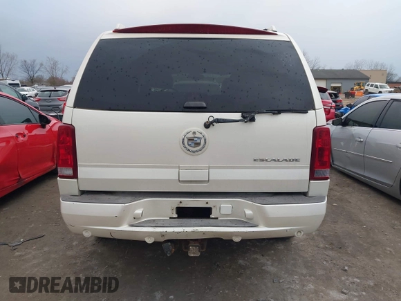 2005 Cadillac Escalade with VIN 1GYEK63NX5R121562, listed as a IAAI auction lot 41923728 with 242,610 mi miles and . Bid and sale history available at DreamBid. Image 17.