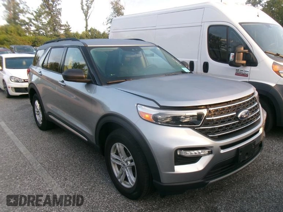 2022 Ford Explorer XLT z VIN 1FMSK8DH7NGA50616, wystawiony jako IAAI lot #42845572 z przebiegiem 21 441 mil mil oraz . Historia ofert i sprzedaży dostępna na DreamBid. Obrazek 8.
