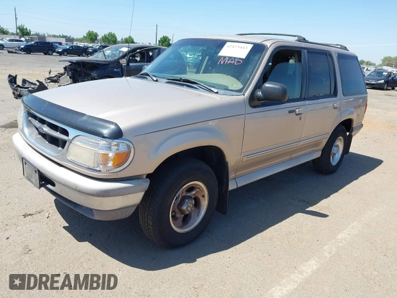 1997 Ford Explorer XL with VIN 1FMDU34E0VUC56910, listed as a IAAI auction lot 42473443 with 182,930 mi miles and . Bid and sale history available at DreamBid. Image 2.