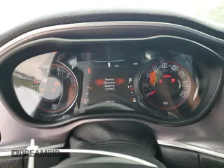2019 Dodge Challenger R/T z VIN 2C3CDZBT7KH606198, wystawiony jako Copart lot #54912155 z przebiegiem 99 246 mil mil oraz Szkoda całkowita • Salvage title. Historia ofert i sprzedaży dostępna na DreamBid. Obrazek 9.