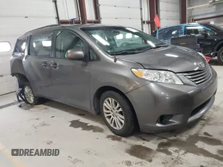 2013 Toyota Sienna XLE AAS with VIN 5TDYK3DC5DS355798, listed as a IAAI auction lot 41884055 with 135,032 mi miles. Bid and sale history available at carsss.com. Image 1.