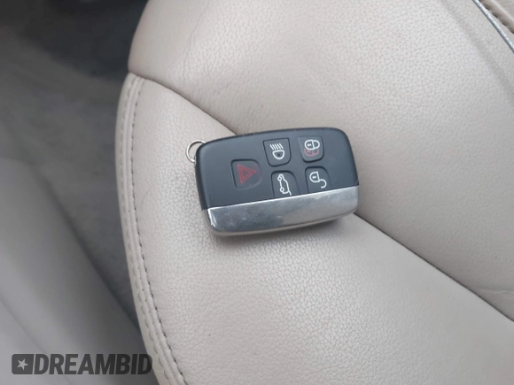 2015 Land Rover LR4 HSE с VIN SALAG2V6XFA742605, выставлен на аукционе IAAI как лот 41787119 с пробегом 115 415 миль миль и . История ставок и продаж доступна на DreamBid. Изображение 11.