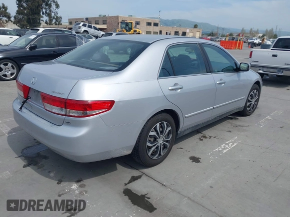 2004 Honda Accord LX z VIN 1HGCM66334A013834, wystawiony jako IAAI lot #42055734 z przebiegiem 225 491 mil mil oraz . Historia ofert i sprzedaży dostępna na DreamBid. Obrazek 4.