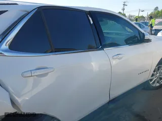 2018 Chevrolet Equinox LT with VIN 2GNAXJEV3J6285920, listed as a IAAI auction lot 41876822 with 117,203 mi miles. Bid and sale history available at carsss.com. Image 12.