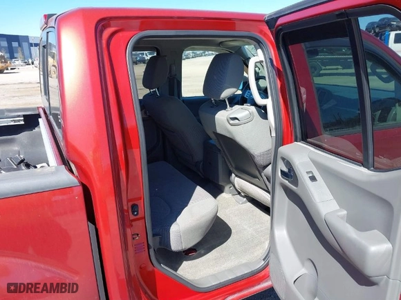 2014 Nissan Frontier SV with VIN 1N6AD0ER1EN758341, listed as a IAAI auction lot 41585185 with 97,308 mi miles. Bid and sale history available at carsss.com. Image 8.
