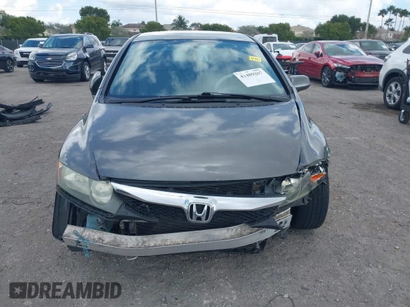 2009 Honda Civic LX z VIN 2HGFA16599H369479, wystawiony jako IAAI lot #41489267 z przebiegiem 143 297 mil mil oraz . Historia ofert i sprzedaży dostępna na DreamBid. Obrazek 6.