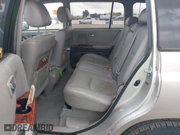 2006 Toyota Highlander z VIN JTEDW21A160001634, wystawiony jako IAAI lot #41899340 z przebiegiem Nie podano mil oraz . Historia ofert i sprzedaży dostępna na DreamBid. Obrazek 8.