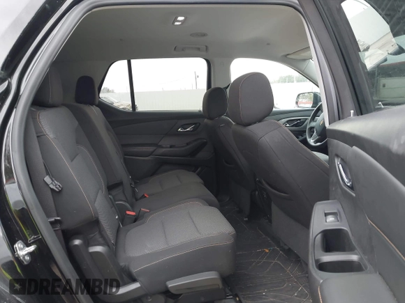 2021 Chevrolet Traverse LS z VIN 1GNERFKW1MJ103824, wystawiony jako IAAI lot #40975072 z przebiegiem 110 013 mil mil oraz . Historia ofert i sprzedaży dostępna na DreamBid. Obrazek 8.