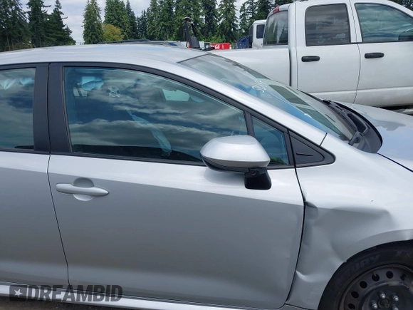 2024 Toyota Corolla LE z VIN 5YFB4MDE2RP107029, wystawiony jako IAAI lot #42585463 z przebiegiem Nie podano mil oraz . Historia ofert i sprzedaży dostępna na DreamBid. Obrazek 13.