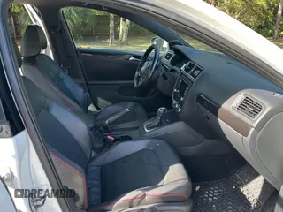 2014 Volkswagen Jetta GLI Edition 30 with VIN 3VW4S7AJ9EM307972, listed as a Copart auction lot 85949964 with 91,661 mi miles and Clean title. Bid and sale history available at DreamBid. Image 5.