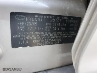 2005 Hyundai XG350 with VIN KMHFU45E75A406011, listed as a Copart auction lot 84113534 with 98,115 mi miles and Non Repairable. Bid and sale history available at carsss.com. Image 12.