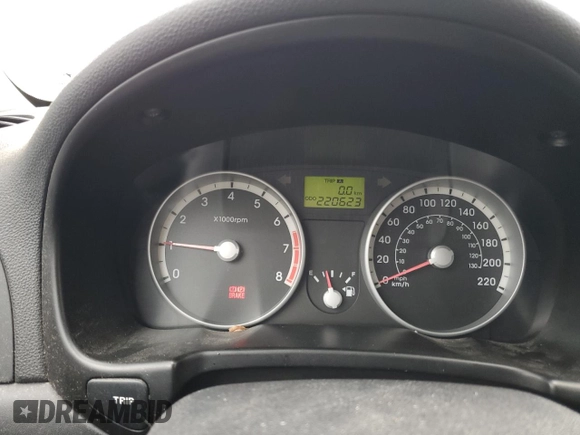 2009 Hyundai Accent Man L with VIN KMHCN35C09U133426, listed as a Copart auction lot 82654294 with 220,623 mi miles and Clean Title. Bid and sale history available at carsss.com. Image 9.