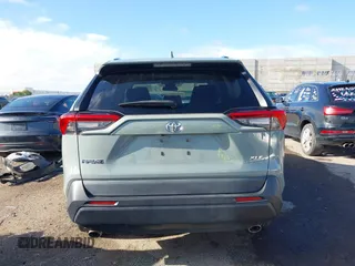 2021 Toyota RAV4 XLE with VIN 2T3W1RFV6MW163395, listed as a IAAI auction lot 42455461 with 65,840 mi miles and . Bid and sale history available at DreamBid. Image 16.