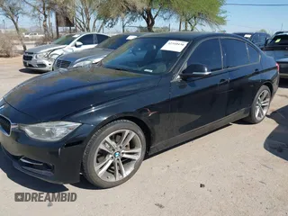 2013 BMW 3 Series 328i xDrive с VIN WBA3B3C51DF543955, выставлен на аукционе IAAI как лот 42510430 с пробегом 87 280 миль миль и . История ставок и продаж доступна на DreamBid. Изображение 17.