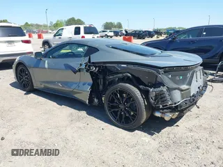 2024 Chevrolet Corvette 2LT z VIN 1G1YB2D43R5105307, wystawiony jako IAAI lot #42060470 z przebiegiem 9400 mil mil oraz . Historia ofert i sprzedaży dostępna na DreamBid. Obrazek 3.