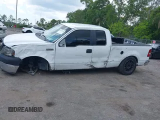 2007 Ford F-150 STX с VIN 1FTRX12W87NA44206, выставлен на аукционе IAAI как лот 42332828 с пробегом 179 610 миль миль и . История ставок и продаж доступна на DreamBid. Изображение 15.
