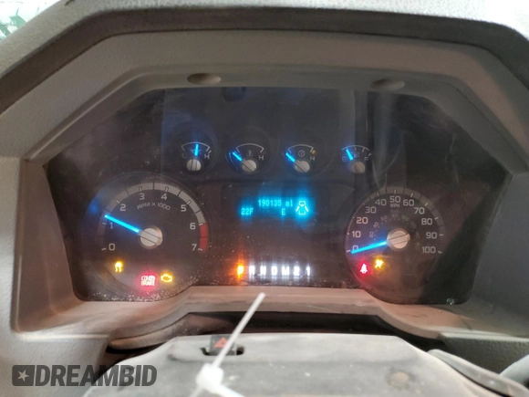 2013 Ford F-250 XL with VIN 1FT7X2B61DEA97774, listed as a Copart auction lot 87680145 with 190,135 mi miles and Salvage Title. Bid and sale history available at DreamBid. Image 9.