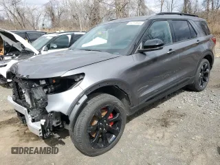 2023 Ford Explorer ST with VIN 1FM5K8GC7PGC12499, listed as a Copart auction lot 51211915 with 9,485 mi miles and Salvage Title. Bid and sale history available at carsss.com. Image 1.