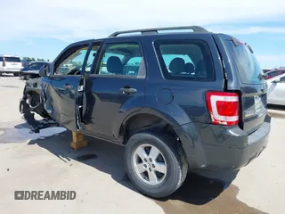 2008 Ford Escape XLS z VIN 1FMCU02Z28KD32661, wystawiony jako IAAI lot #42316426 z przebiegiem 184 552 mil mil oraz . Historia ofert i sprzedaży dostępna na DreamBid. Obrazek 3.