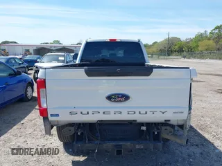 2017 Ford F-250 XLT with VIN 1FT7X2A65HEC84281, listed as a IAAI auction lot 41807451 with 50,208 mi miles and . Bid and sale history available at DreamBid. Image 17.