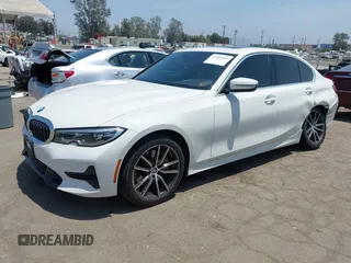 2021 BMW 3 Series 330i с VIN WBA5R1C03MFK81966, выставлен на аукционе IAAI как лот 42483816 с пробегом 50 176 миль миль и . История ставок и продаж доступна на DreamBid. Изображение 17.