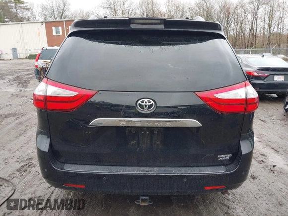 2019 Toyota Sienna XLE with VIN 5TDDZ3DC0KS225564, listed as a IAAI auction lot 41973012 with 71,858 mi miles and . Bid and sale history available at DreamBid. Image 17.