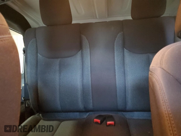 2016 Jeep Wrangler Sport z VIN 1C4AJWAG1GL146982, wystawiony jako Copart lot #52691855 z przebiegiem 96 525 mil mil oraz Szkoda całkowita • Salvage title. Historia ofert i sprzedaży dostępna na DreamBid. Obrazek 10.