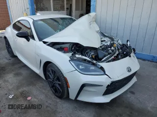2023 Toyota GR86 Premium with VIN JF1ZNBE17P9763652, listed as a Copart auction lot 63326124 with 7,362 mi miles and Salvage Title. Bid and sale history available at carsss.com. Image 4.