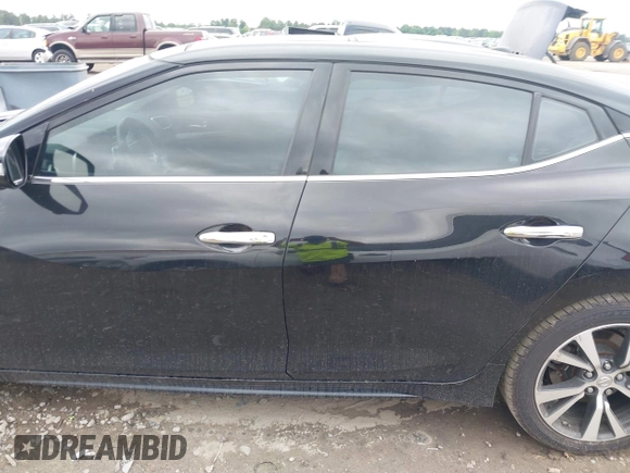 2016 Nissan Maxima SL with VIN 1N4AA6AP5GC413627, listed as a IAAI auction lot 42468940 with 209,558 mi miles and . Bid and sale history available at DreamBid. Image 14.