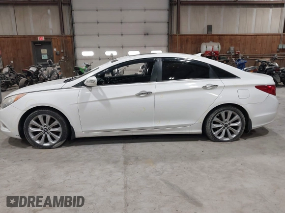 2011 Hyundai Sonata Limited with VIN 5NPEC4AB4BH219702, listed as a IAAI auction lot 41747541 with 169,990 mi miles and . Bid and sale history available at DreamBid. Image 13.