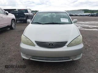 2006 Toyota Camry STD with VIN 4T1BE32KX6U736645, listed as a IAAI auction lot 42495312 with 177,972 mi miles and . Bid and sale history available at DreamBid. Image 13.