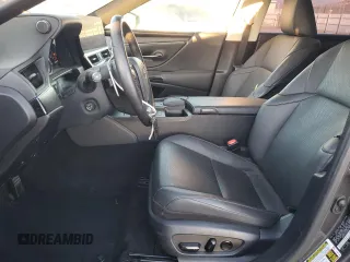 2022 Lexus ES 300h с VIN 58ADA1C12NU025768, выставлен на аукционе Copart как лот 79717704 с пробегом 70 690 миль миль и Списание • Salvage title. История ставок и продаж доступна на DreamBid. Изображение 7.