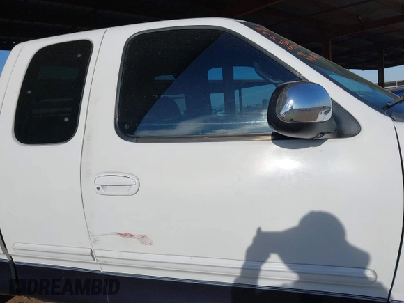2000 Ford F-150 with VIN 2FTPX17LXYCA23919, listed as a IAAI auction lot 41625192 with 141,028 mi miles and . Bid and sale history available at DreamBid. Image 13.