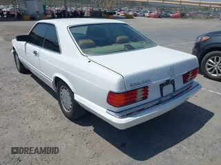 1991 Mercedes-Benz 560 with VIN WDBCA45E7MA610580, listed as a IAAI auction lot 42099161 with 83,344 mi miles and . Bid and sale history available at DreamBid. Image 3.