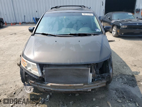 2013 Honda Odyssey Touring with VIN 5FNRL5H93DB017932, listed as a Copart auction lot 60112165 with 110,761 mi miles and Salvage title. Bid and sale history available at DreamBid. Image 5.