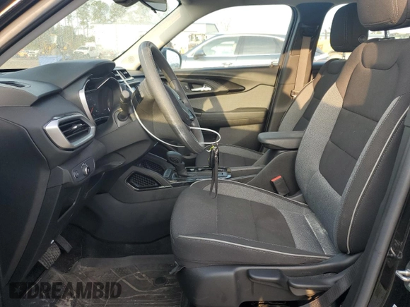 2023 Chevrolet TrailBlazer LS with VIN KL79MMS2XPB019314, listed as a Copart auction lot 43964925 with 32,452 mi miles and Salvage Title. Bid and sale history available at DreamBid. Image 7.