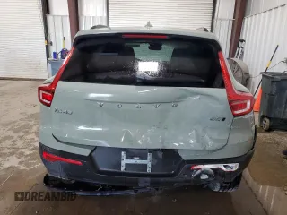 2025 Volvo XC40 Plus Dark Theme with VIN YV4L12UC7S2490418, listed as a Copart auction lot 60496755 with 10,762 mi miles and Salvage title. Bid and sale history available at DreamBid. Image 6.