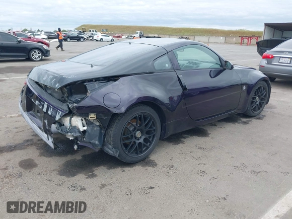 2005 Nissan 350Z Enthusiast z VIN JN1AZ34D25M605438, wystawiony jako IAAI lot #42131179 z przebiegiem 143 157 mil mil oraz . Historia ofert i sprzedaży dostępna na DreamBid. Obrazek 4.