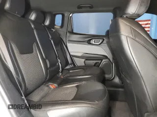 2023 Jeep Compass Latitude z VIN 3C4NJDBN0PT553621, wystawiony jako Copart lot #61347185 z przebiegiem 51 588 mil mil oraz Czysty tytuł • Clean title. Historia ofert i sprzedaży dostępna na DreamBid. Obrazek 11.