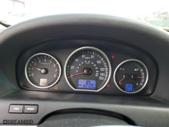 2012 Hyundai Veracruz Limited with VIN KM8NUDCC6CU182707, listed as a Copart auction lot 49822935 with 193,123 mi miles and Clean Title. Bid and sale history available at carsss.com. Image 9.