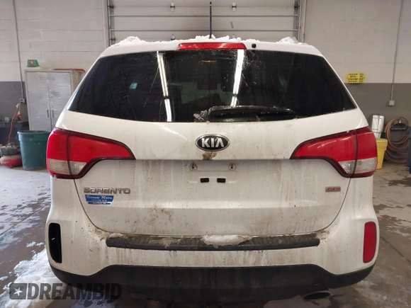 2015 Kia Sorento LX with VIN 5XYKT4A79FG585120, listed as a IAAI auction lot 41533779 with 127,337 mi miles. Bid and sale history available at carsss.com. Image 16.