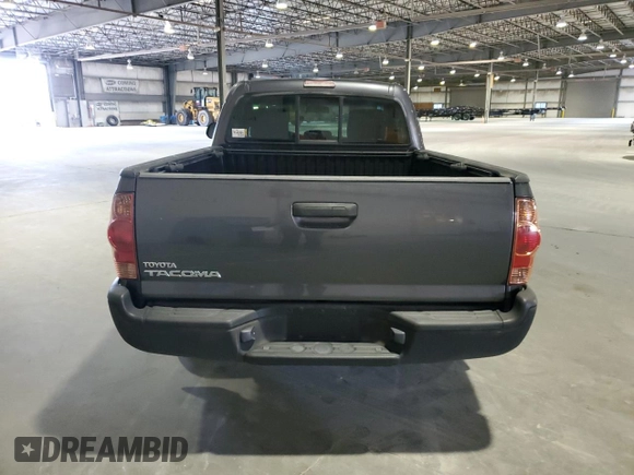 2013 Toyota Tacoma z VIN 5TFNX4CN2DX020635, wystawiony jako Copart lot #54427725 z przebiegiem 107 500 mil mil oraz Szkoda całkowita • Salvage title. Historia ofert i sprzedaży dostępna na DreamBid. Obrazek 6.