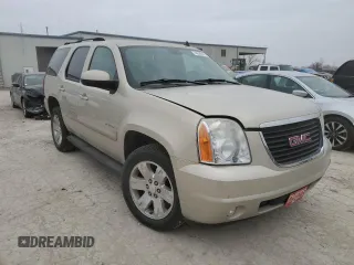 2007 GMC Yukon SLT with VIN 1GKFK13097R274362, listed as a Copart auction lot 44546475 with 224,044 mi miles and Salvage Title. Bid and sale history available at carsss.com. Image 4.