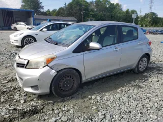 2012 Toyota Yaris L z VIN JTDKTUD32CD523562, wystawiony jako Copart lot #55509725 z przebiegiem 145 957 mil mil oraz Szkoda całkowita • Salvage title. Historia ofert i sprzedaży dostępna na DreamBid. Obrazek 1.