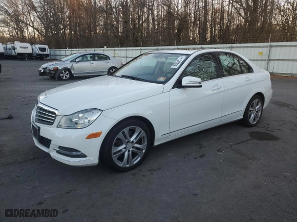 2013 Mercedes-Benz C-Class C 300 Sport with VIN WDDGF8AB1DA820492, listed as a Copart auction lot 83554514 with 172,635 mi miles and Clean Title. Bid and sale history available at carsss.com. Image 1.