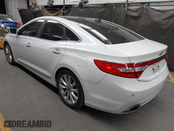 2013 Hyundai Azera with VIN KMHFH4JG1DA330604, listed as a IAAI auction lot 41966248 with 126,554 mi miles. Bid and sale history available at carsss.com. Image 3.